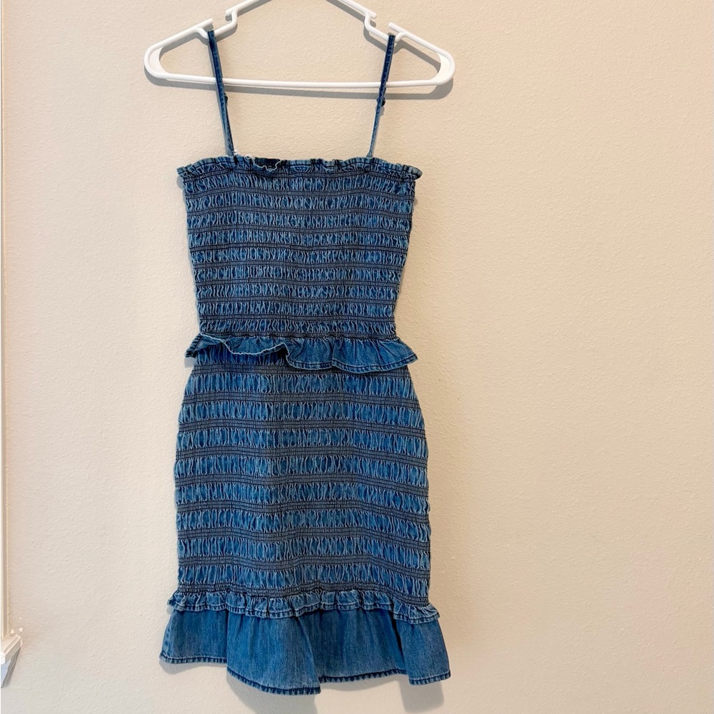 Elegant Blue Smocked Midi Dress